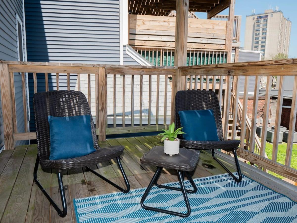 Jennifer'S City View Private Apartment Deck & Office Providence Exterior foto